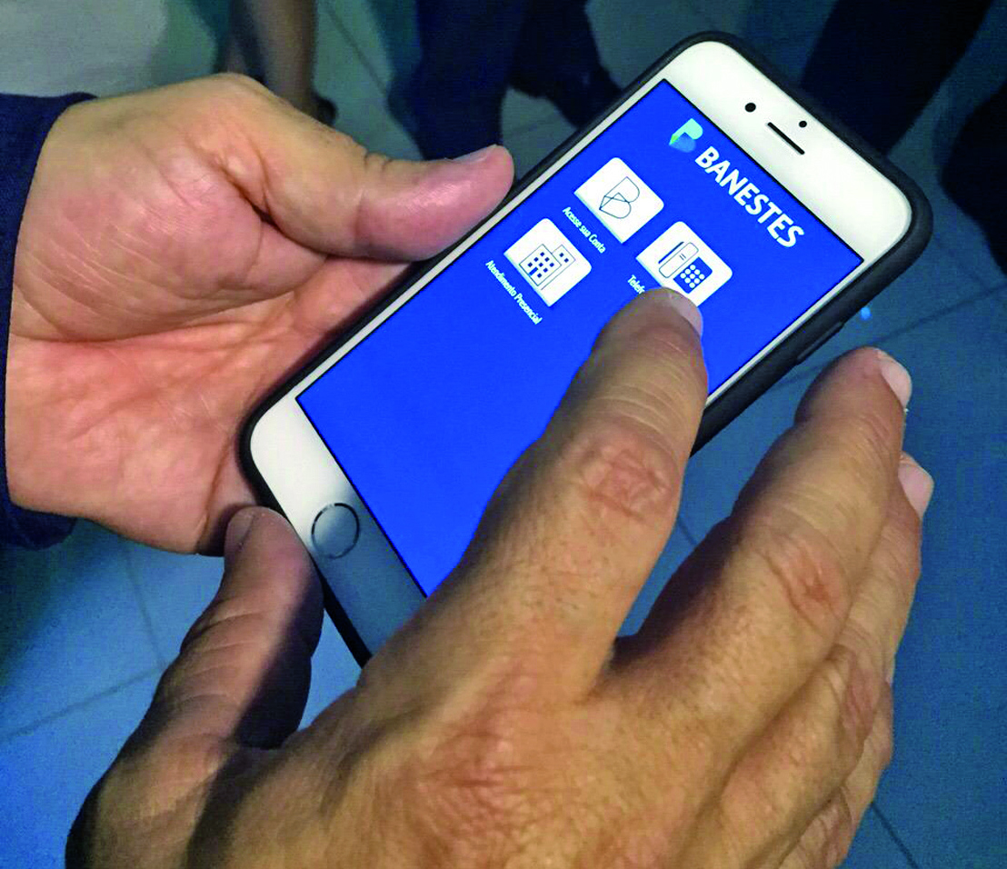 banestes_celular|||Fotógrafo:Assessoria de Comunicação/Banestes