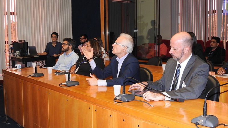 diretoria-da-fapes-comissao-de-ciencia-e-tecnologia-da-ales-foto-fapes