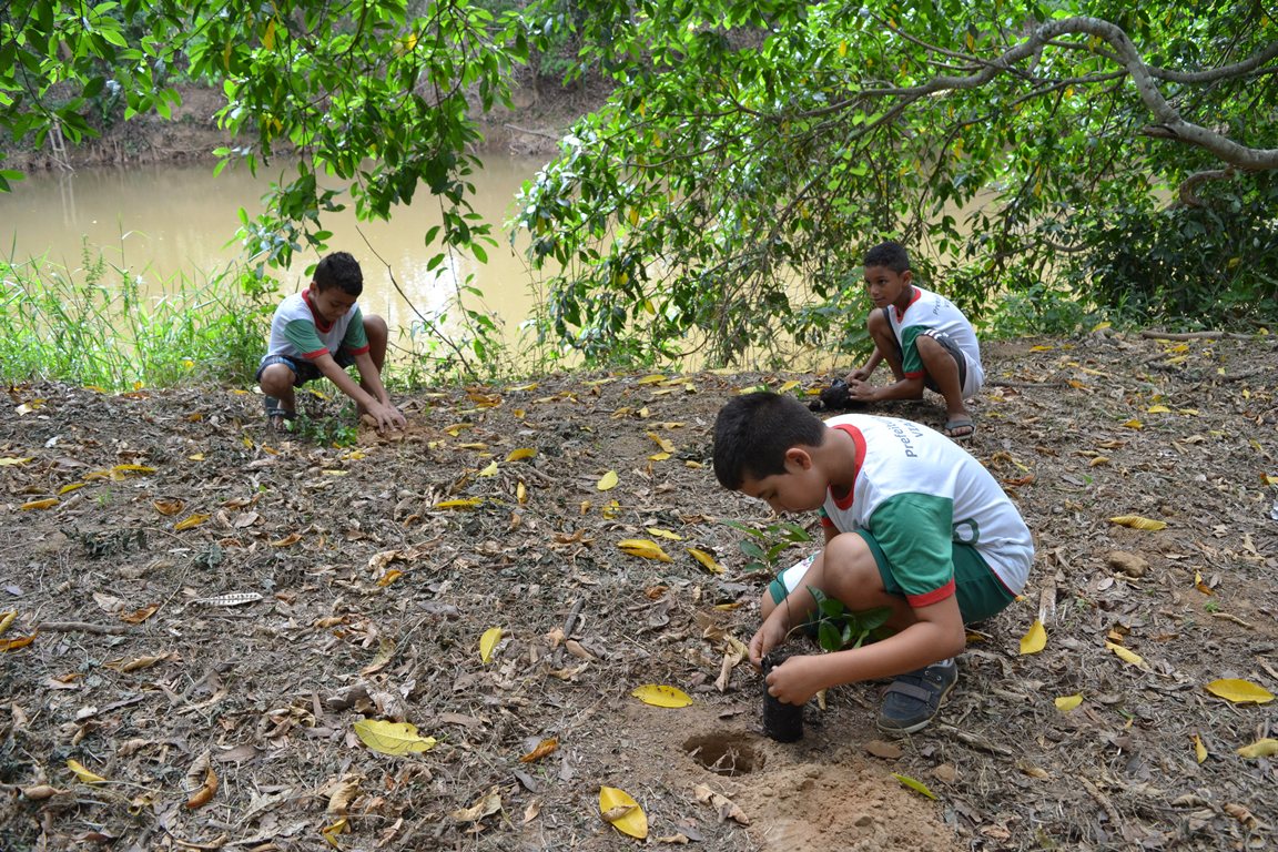 incaper_plantando0_Augusto Barraque