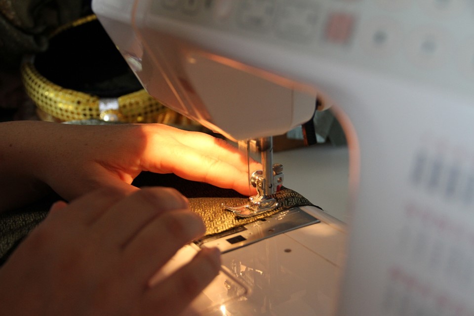sew-1582840_1920