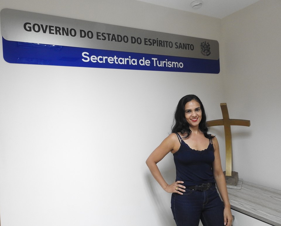 Semana da Mulher: Para os colegas, Vitiane Cristina de Paula é uma guerreira