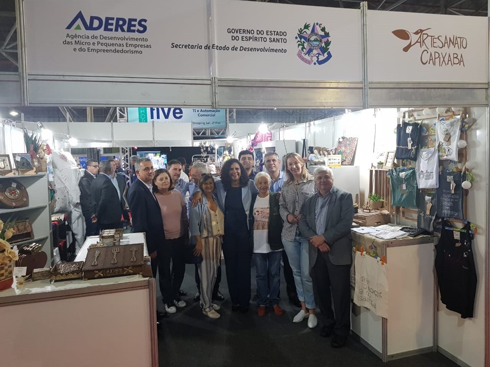 ADERES1