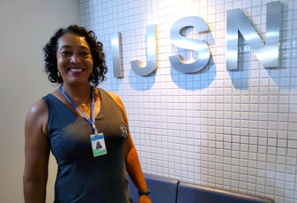 De estagiária à coordenadora, servidora tem caminho de sucesso no IJSN