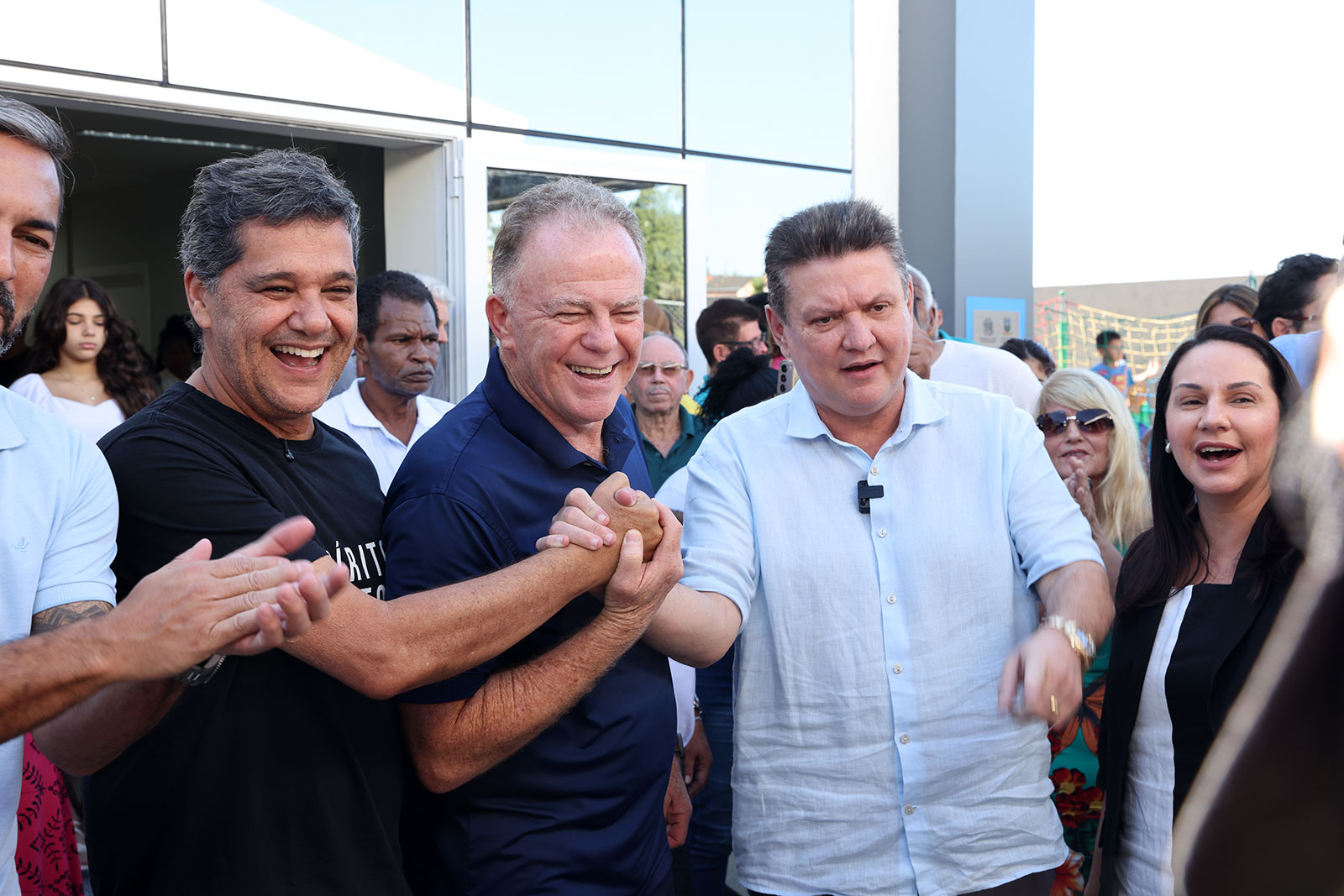 Governo do Estado inaugura unidade de saúde e melhorias em ruas de Cariacica