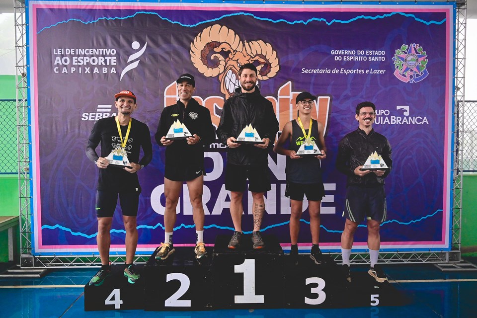 Pódio VK Masculino. Foto Foco Radical