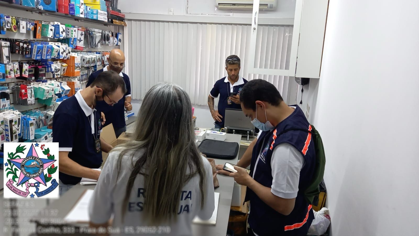 Produtos foram apreendidos