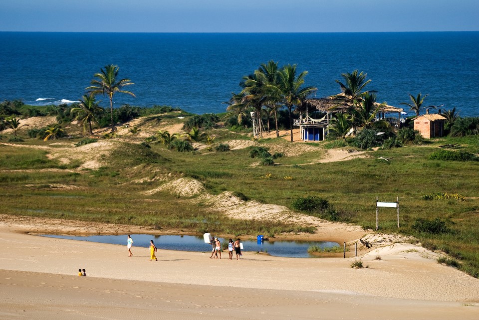 Quiosques de Itaúnas LEONARDO MERÇON