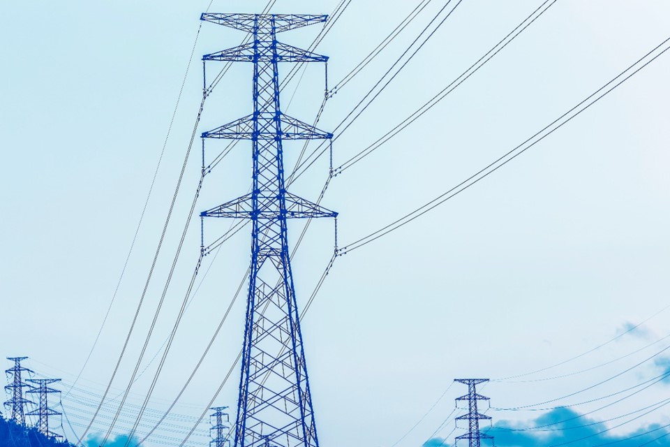 Torres de transmissão de energia elétrica