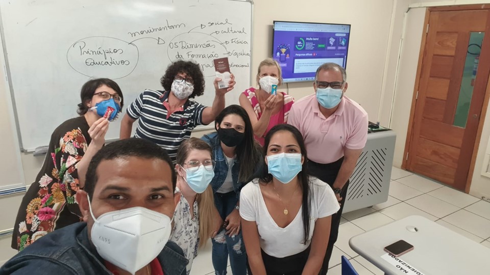 Professores participam de ciclo formativo sobre Educação em Tempo Integral