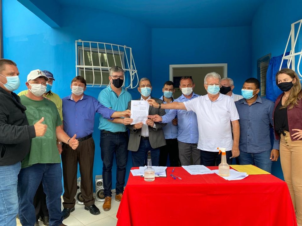 Governo do Estado inaugura obras e assina novos convênios em Santa Maria de Jetibá