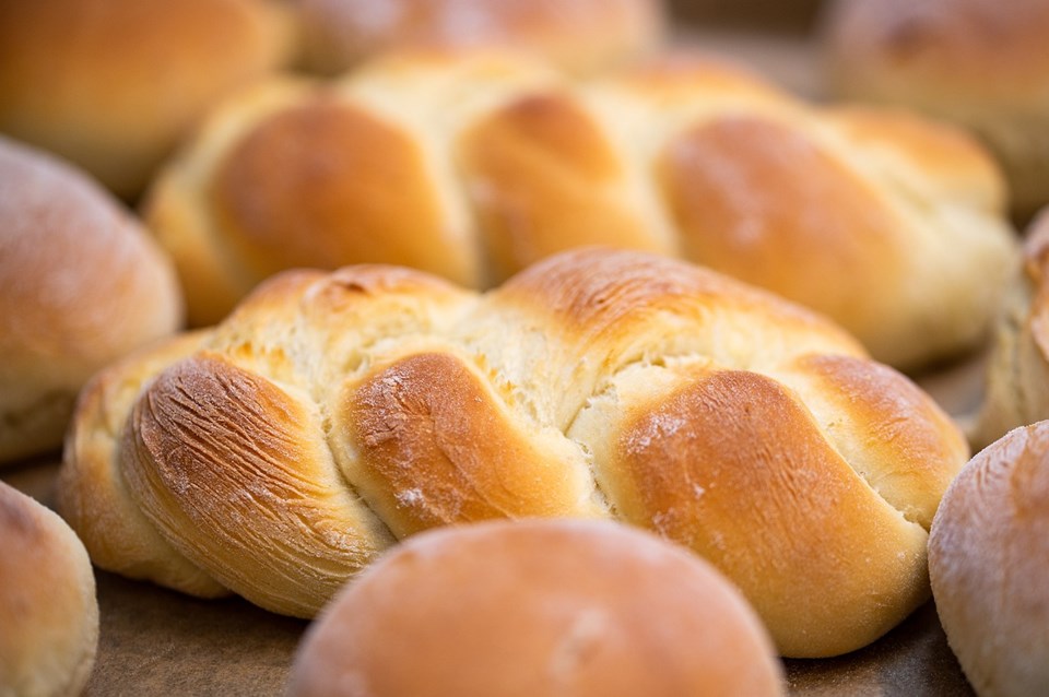 bread-g6ec17a972_1280