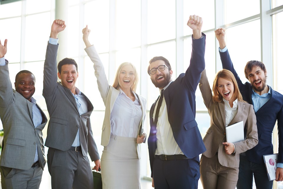 businesspeople-celebrating-success