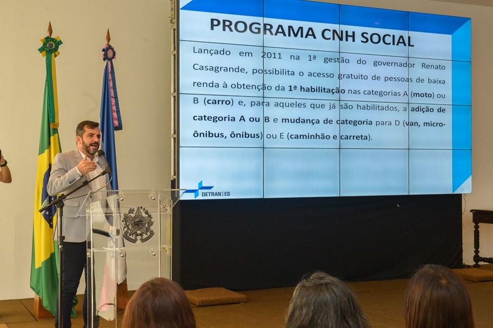 cnhsocial8-2