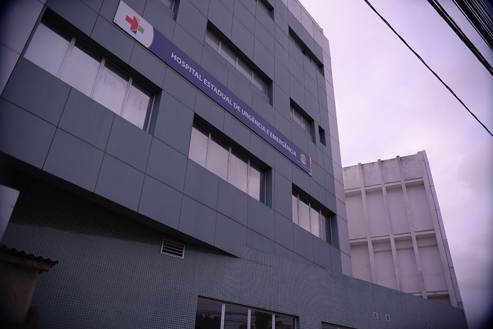 Referência em trauma, Hospital Estadual de Urgência e Emergência realiza 4 mil atendimentos por mês