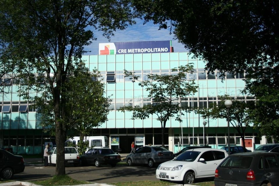 cre-metropolitano fachada.