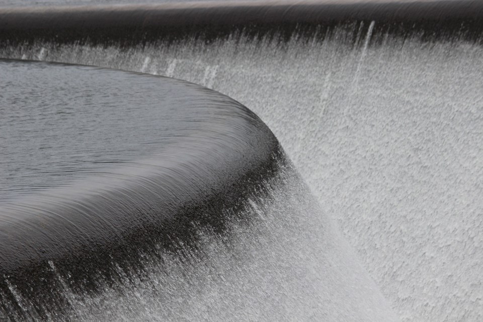 dam-g062bf263c_1920
