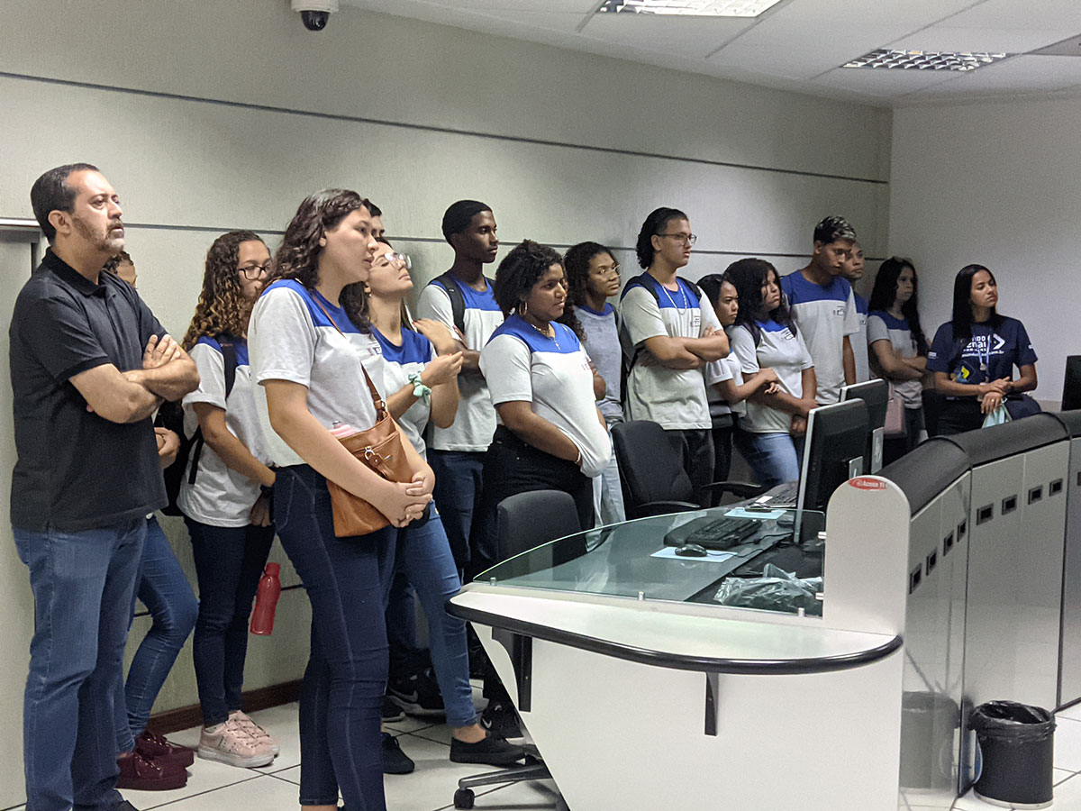 foto-visita-prodest-alunos-senai-01