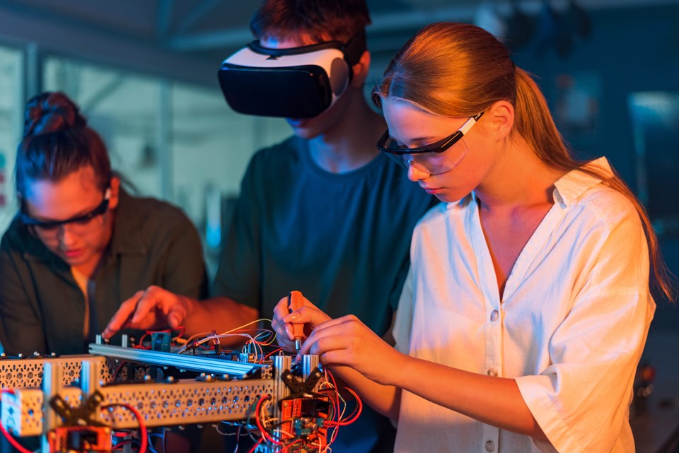 group-teens-doing-experiments-robotics-laboratory-boy-girls-protective-vr