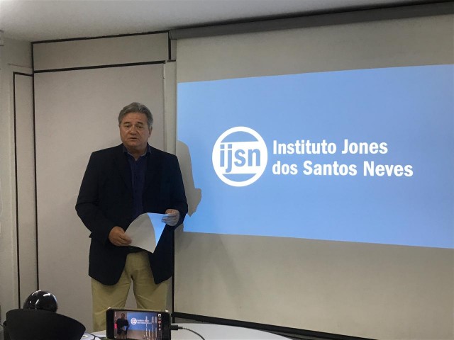 ijsn01-1