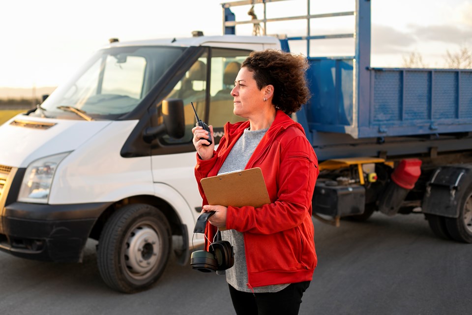 professional-female-driver-with-van-wagon-car (1)