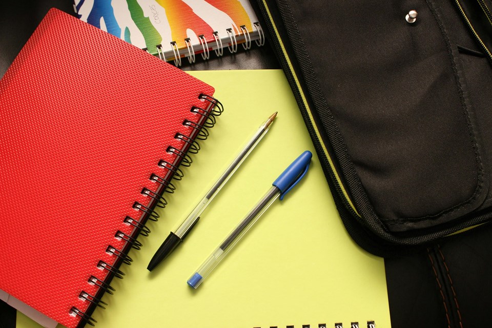 school-notebook-binders-notepad-159497 (1)